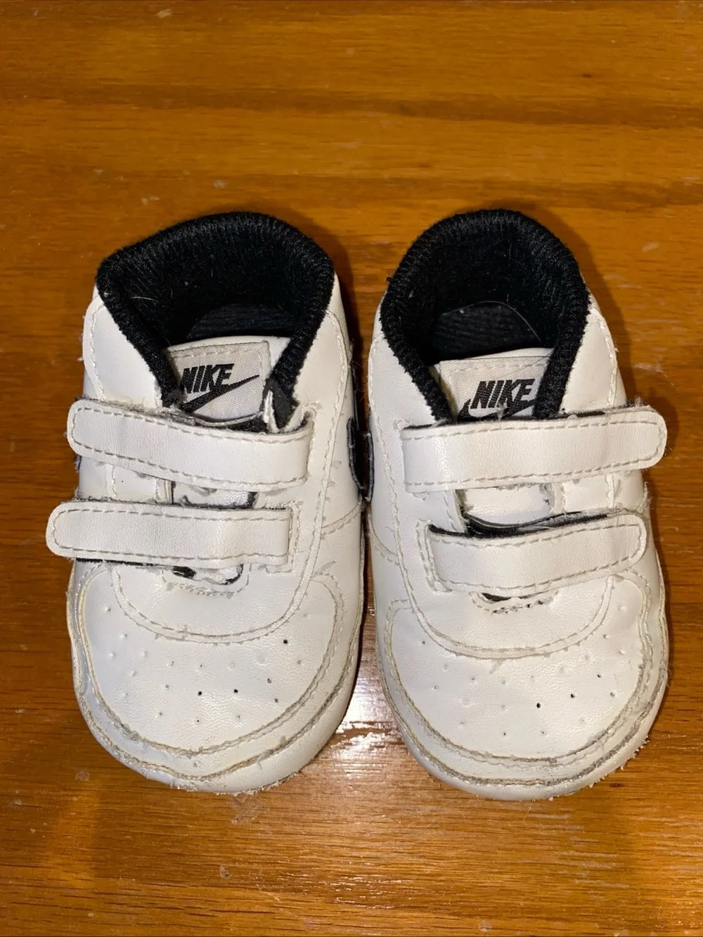 Nike Baby Shoes Size 2 Soft Bottom White Black Straps